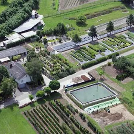 Farm stay Baumschule Rombach - 'spatzennest' Herbolzheim