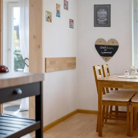 Çiftlik konaklama Baumschule Rombach - 'spatzennest'
