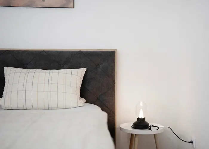 Lantgård Baumschule Rombach - 'spatzennest'