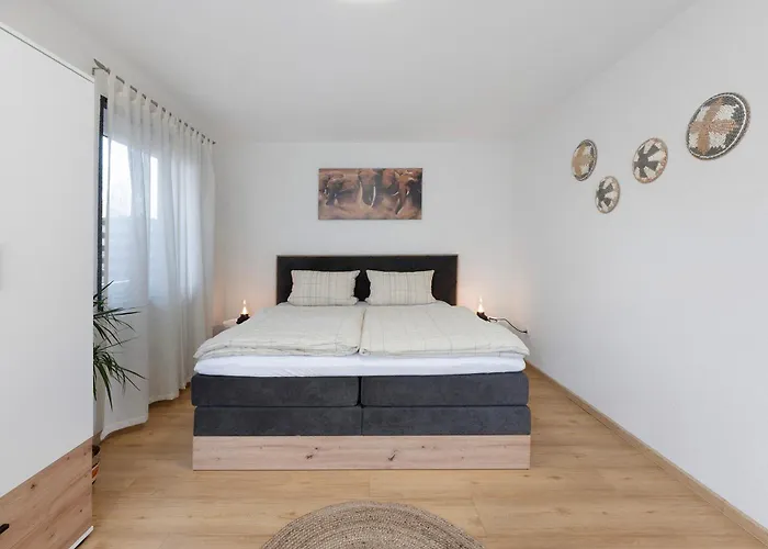 Baumschule Rombach - 'spatzennest' Lantgård *